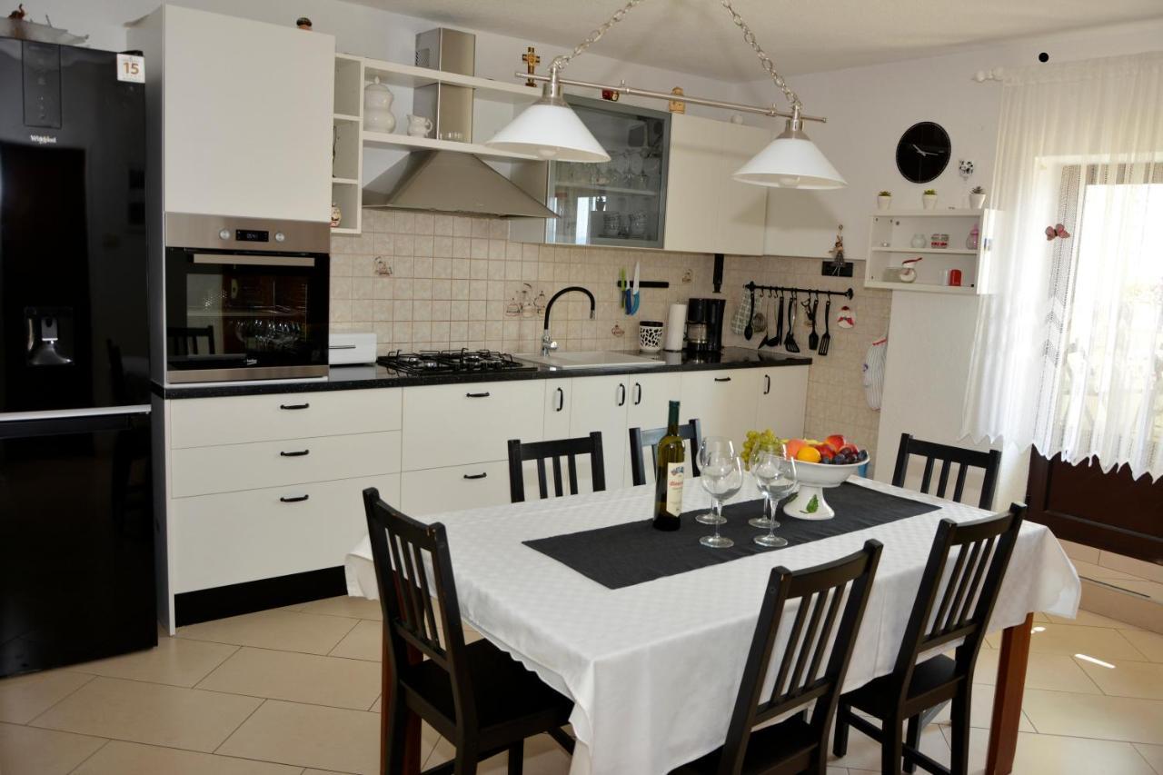 Apartment Rita Senj  Extérieur photo